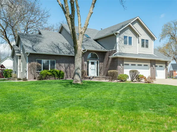 6140 Brandywine Dr, Johnston, IA 50131