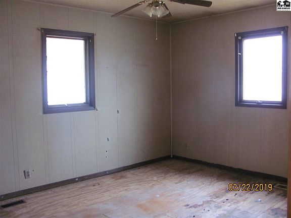 5th image of 1604 E 9th Ave