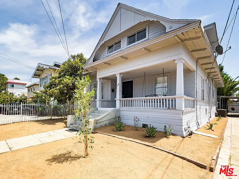 1228 Fedora St — Photo 1