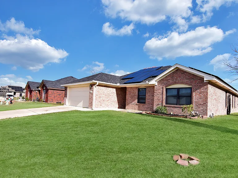4202 Capri Dr — Photo 3