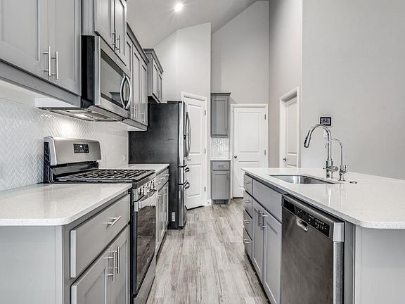 3rd image of 1316 Millerbird Way