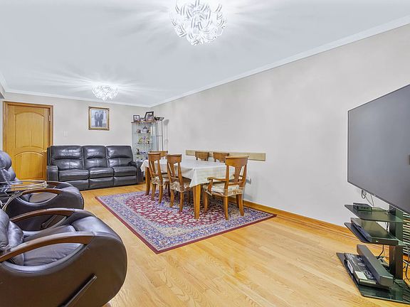 4th image of 108-30 63rd Ave #2