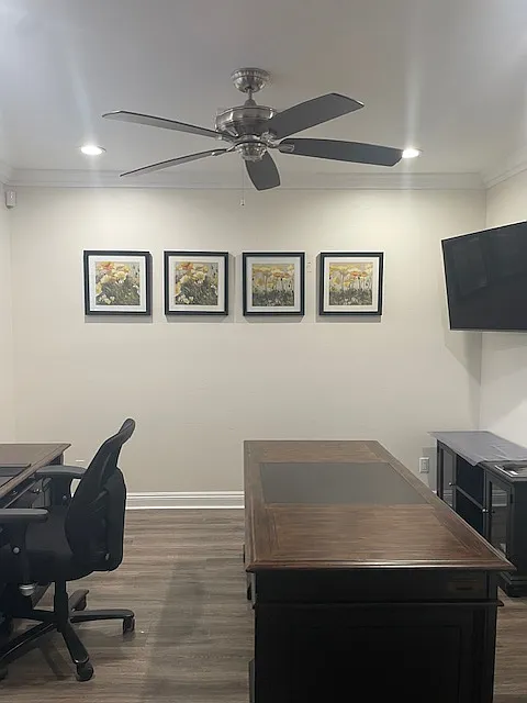 3 bed, 2348 sqft, $3,800 — Photo 3