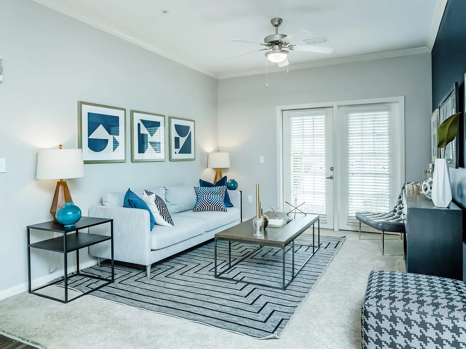 Monarch Apartments — Photo 2