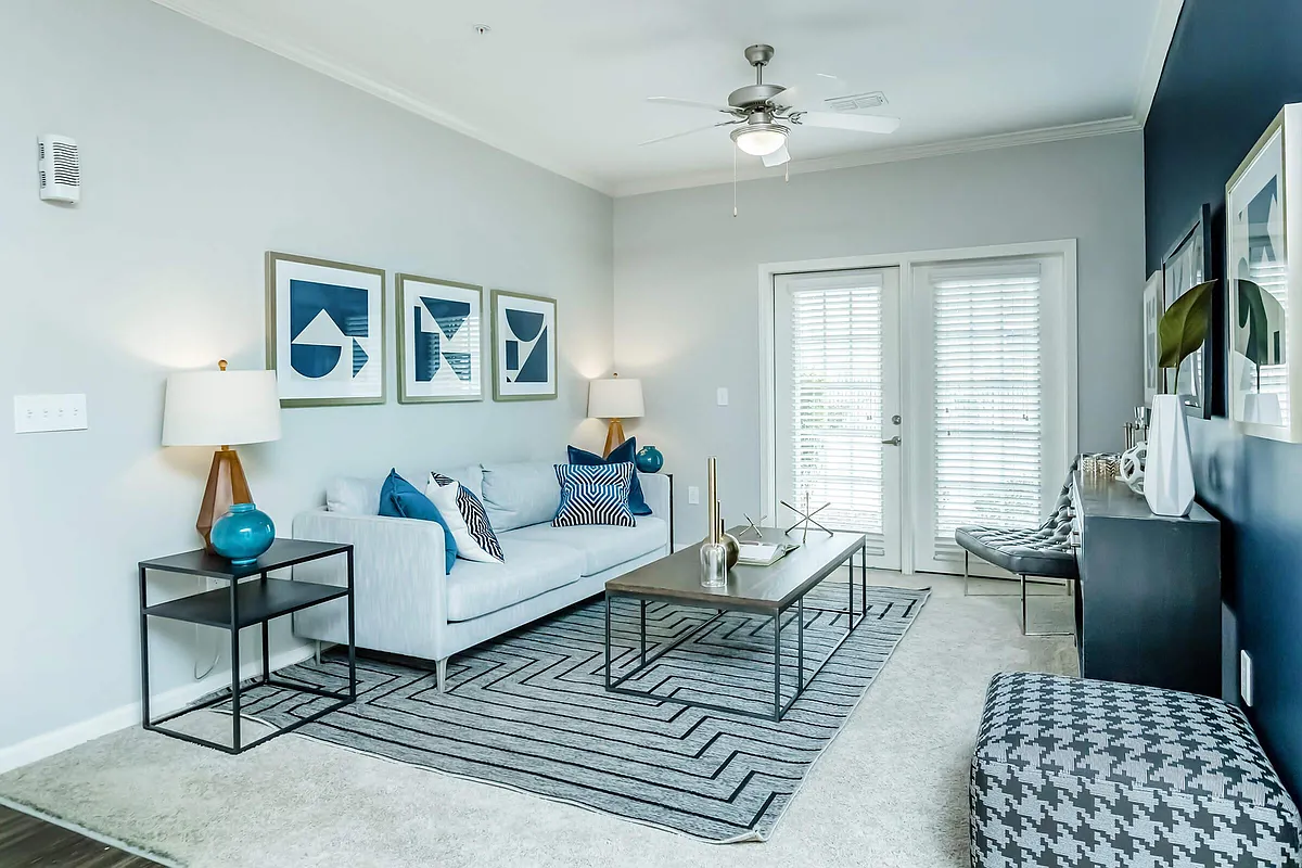 NATURAL LIGHTING - Monarch Apartments