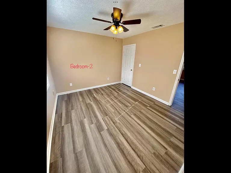6112 Potomac Cir — Photo 17