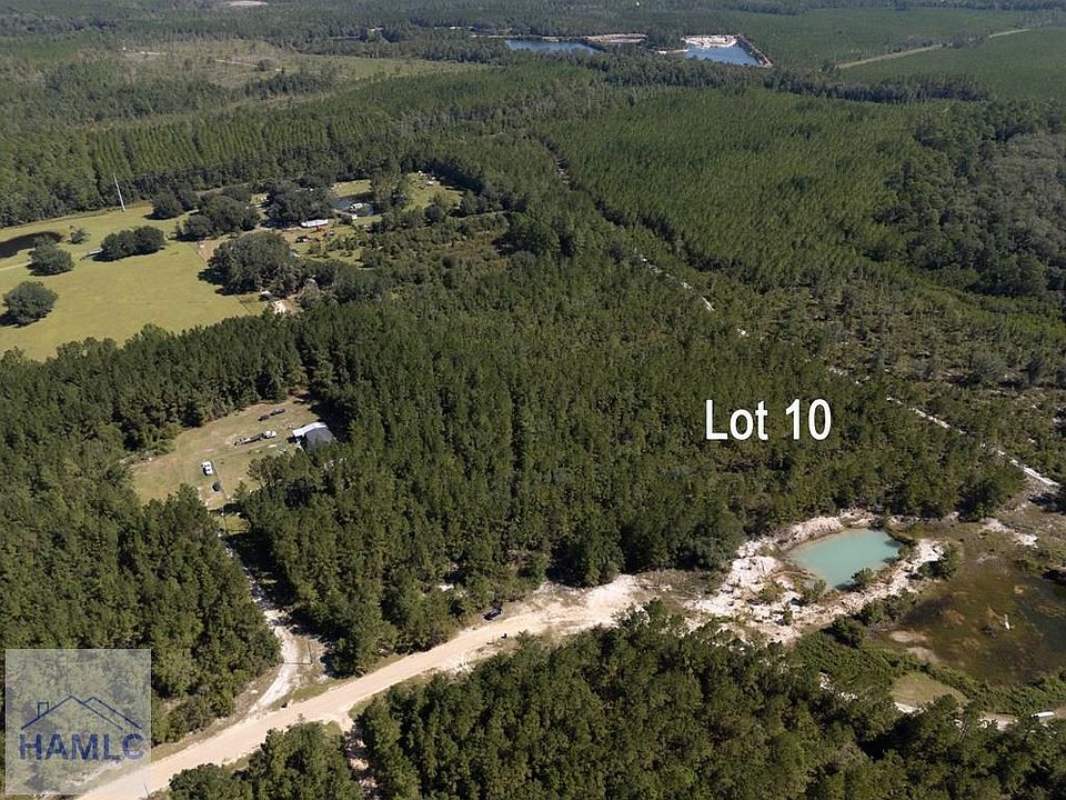 2nd image of LOT 10 SE Hillman Dr