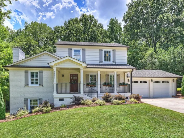 1111 Greentree Dr, Charlotte, NC 28211