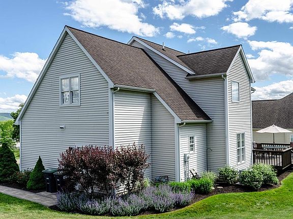 5th image of 105 Saint Andrews Dr