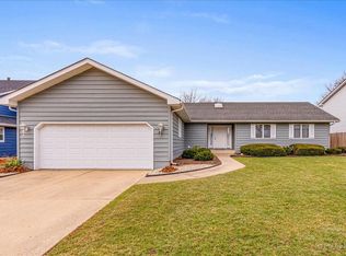 3240 Cashmore Rd, Waukegan, IL 60087