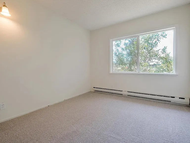 180 Dakota Ave #22 — Photo 8