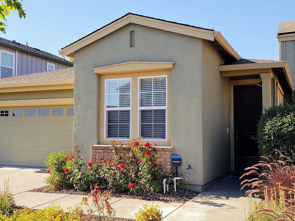 2nd image of 4004 Rickenbacker Dr