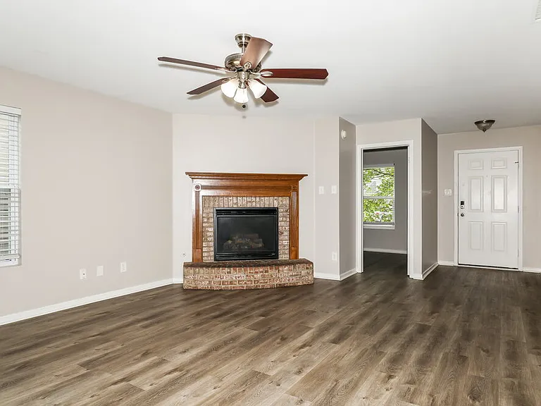 8039 Bach Dr — Photo 5