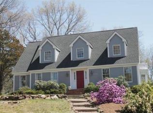 78 Robin Hill Rd, Chelmsford, MA 01824