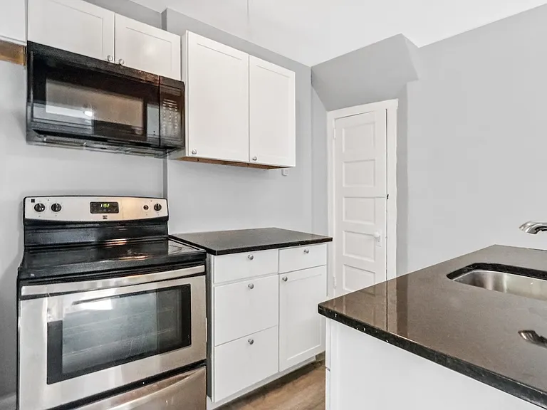 6 Bush Ave — Photo 6