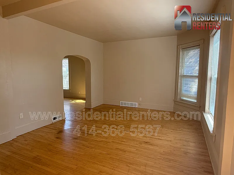 3 bed, 1.0 bath, 1500 sqft, $1,395 — Photo 3