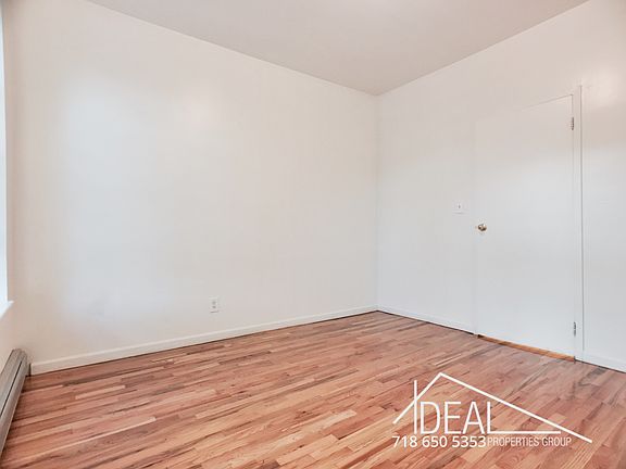 5th image of 467 17th St #1D