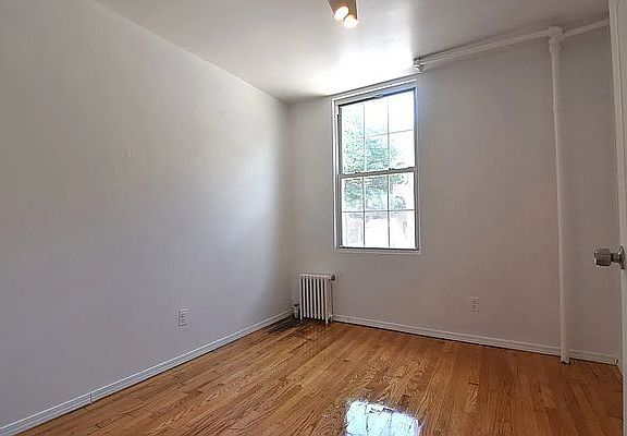 5th image of 185 Metropolitan Ave APT 1