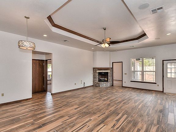 2nd image of 1617 Quail Creek Cir