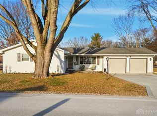 1044 Whitestone Rd, Xenia, OH 45385