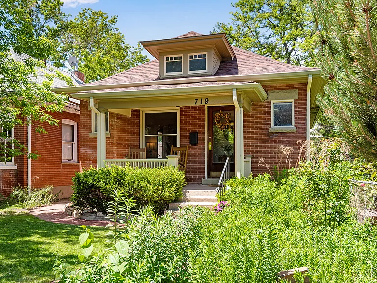719 S Clarkson St — Photo 3