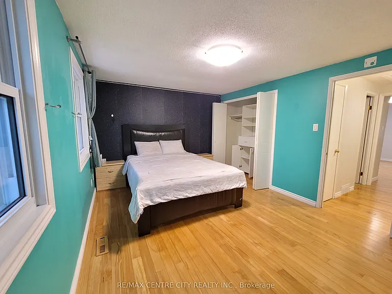 1247 Huron St — Photo 8