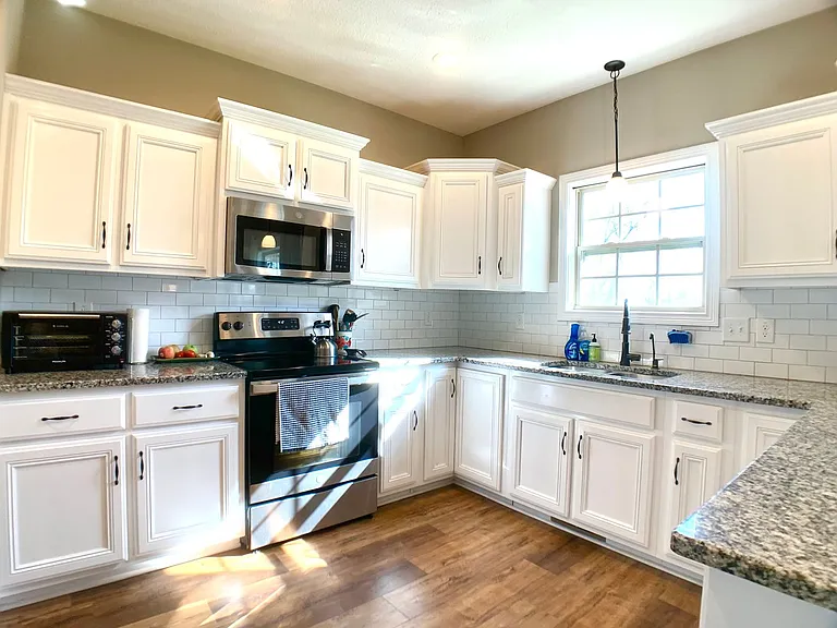 214 Penelope Ln — Photo 13