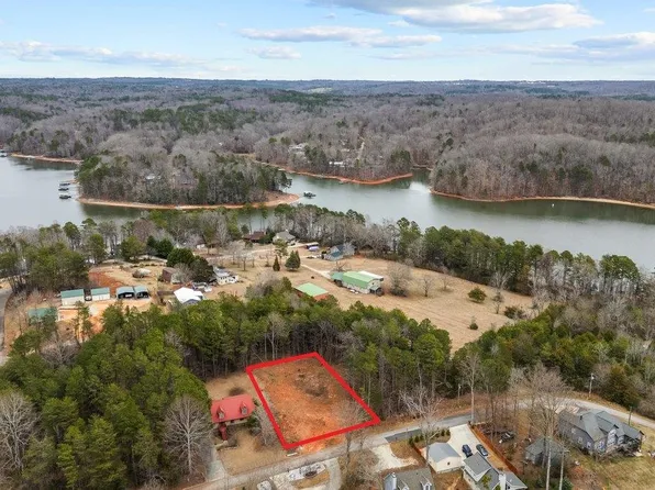 307 Mount Bay Dr, Westminster, SC 29693