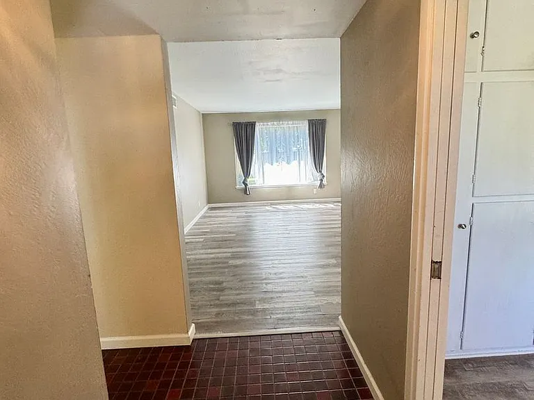 2614 Aramon Dr — Photo 5
