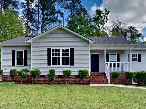1405 Pineview Dr, Garner, NC 27529