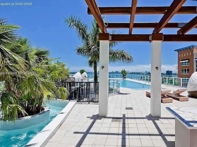 2020 N Bayshore Dr #3408 — Photo 38