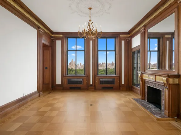 135 Central Park West image 1 of 16