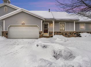 231 Carrington Pl, Holland, MI 49423