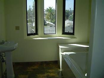 2nd image of 2142 Meade Ave