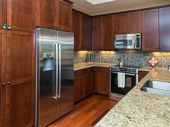 4th image of 68-1118 N Kaniku Dr APT 204