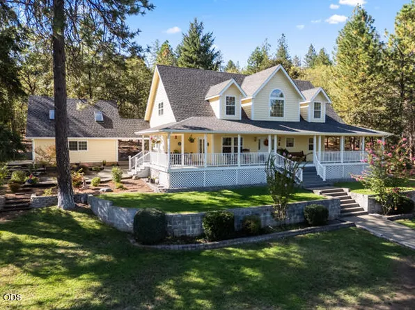 2452 Hugo Rd, Merlin, OR 97532