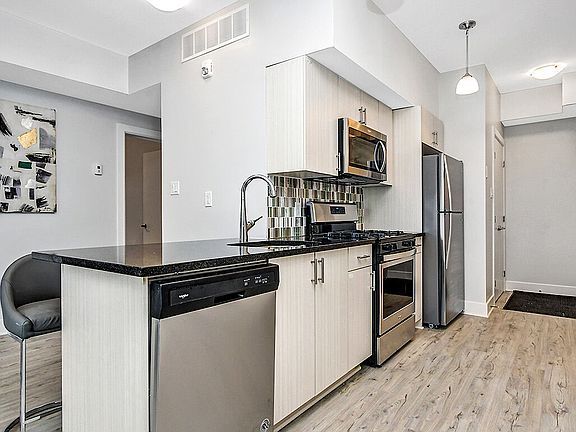 2nd image of 18 McArthur Ave #6B