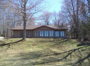 32212 W Birch Shores Dr, Trout Lake, MI 49793