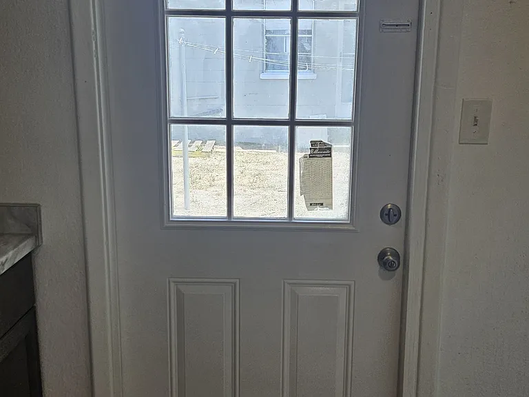 513 Warren St #513 — Photo 1
