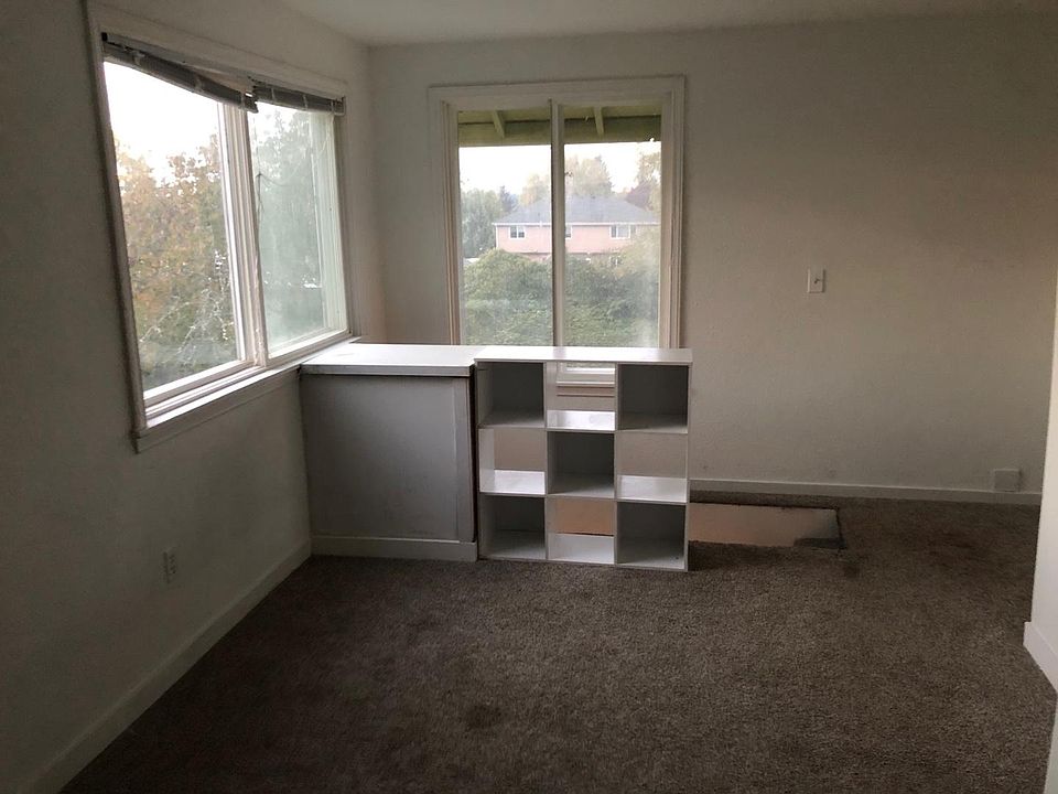 1st image of 25235 22nd Ave S #2