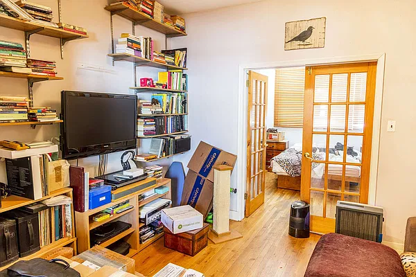 Rented by Grand & Co. | media 18