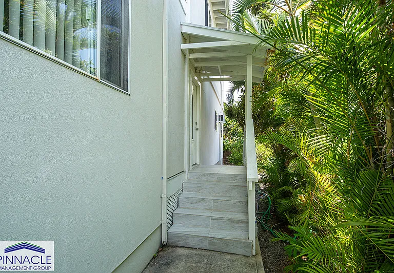 3533 Hinahina St — Photo 13