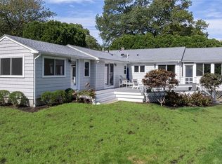 129 North Rd, Saunderstown, RI 02874