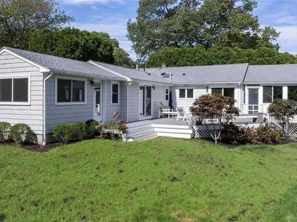 129 North Rd, Saunderstown, RI 02874