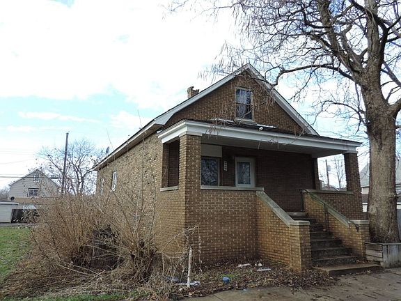 3rd image of 2632 Schrage Ave