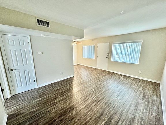 2nd image of 4310 W North B St #2B-1Ba-820Sqft