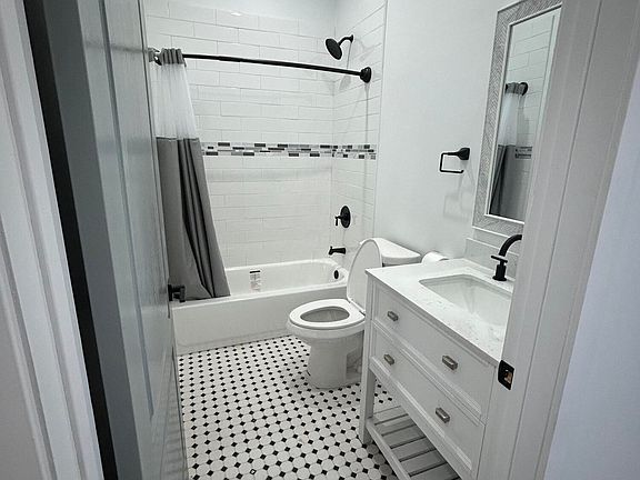 15th image of 8225 Dogwood Ave