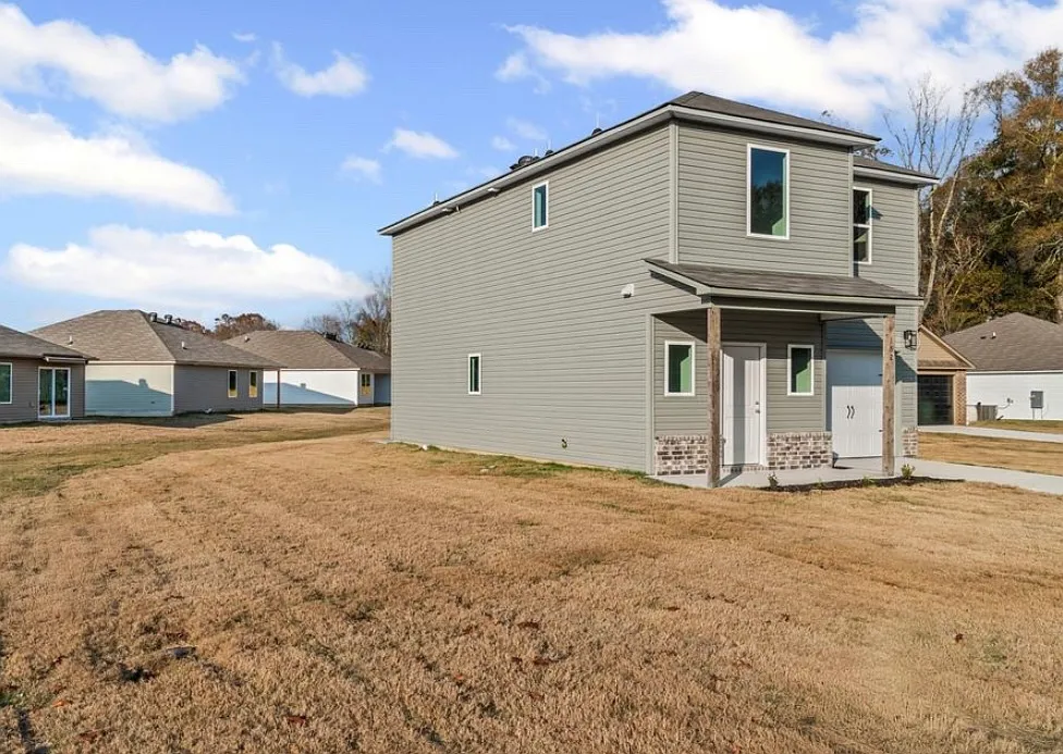 Building Photo - 152 Meadow Dr