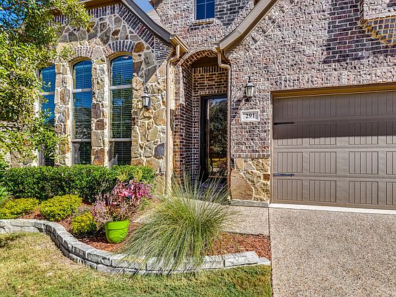 5th image of 291 Aaron Dr