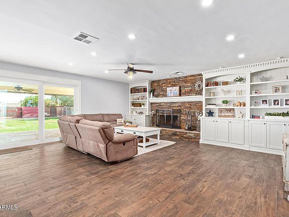 3rd image of 3009 W Wescott Dr
